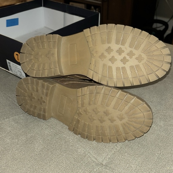 Nautica ladies lace up boots - Picture 5 of 8